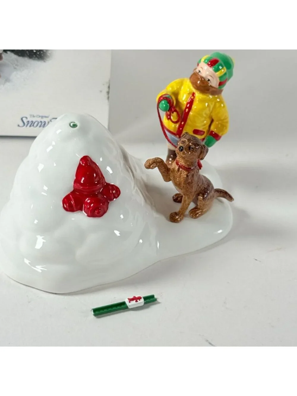 Dept 56 Rest Stop Snow Village Accessory Figurine Christmas Scene 55142